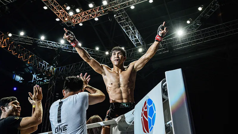 Võ sĩ Nguyễn Trần Duy Nhất từng xuất hiện lần đầu ở ONE Championship hồi tháng 9.
