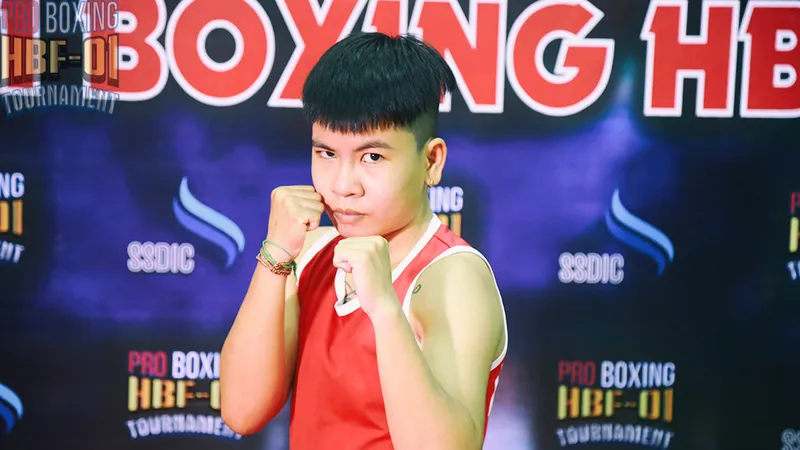 Võ sĩ Nguyễn Thị Thu Nhi sẽ cùng đội tuyển quyền Anh quốc gia dự SEA Games 31.