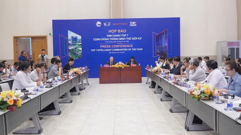 Toàn cảnh buổi họp báo