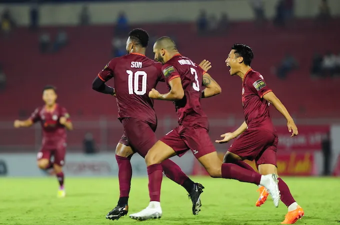 Niềm vui của Rafaelson sau bàn thắng