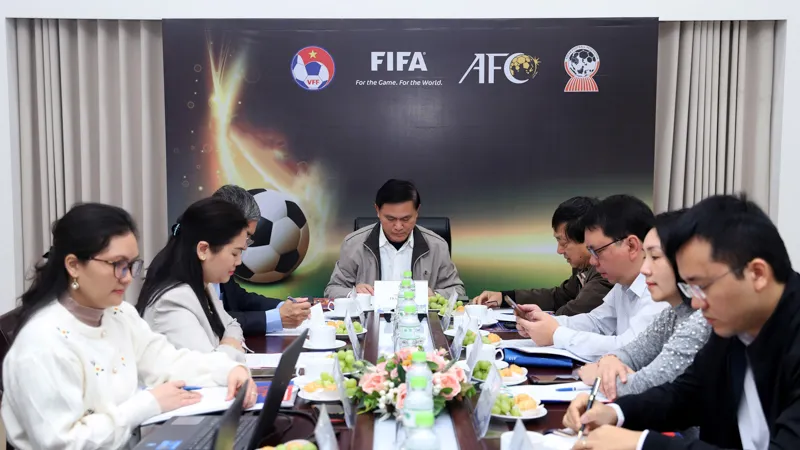 Phó Chủ tịch Trần Anh Tú chủ trì cuôc họp