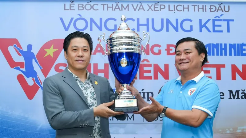 Đội giành Cúp vô địch sẽ nhận tiền thưởng lên đến 300 triệu đồng