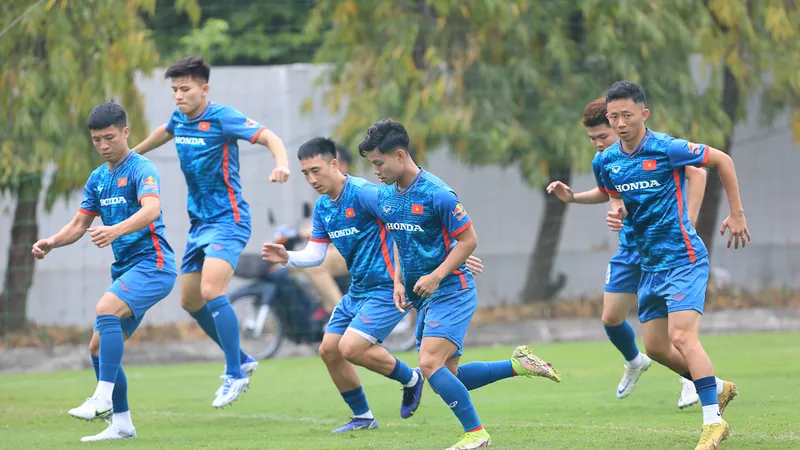 Đội tuyển quốc gia Việt Nam tạm chia tay sau buổi tập ngày 11-3, đội sẽ hội quân trở lại vào tháng 6 tới đây