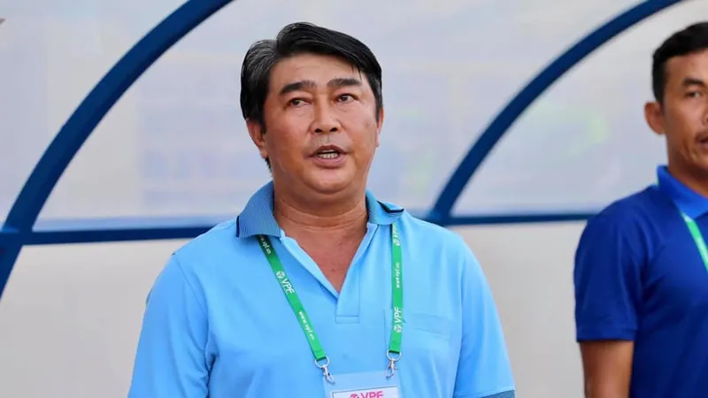 HLV Trần Minh Chiến