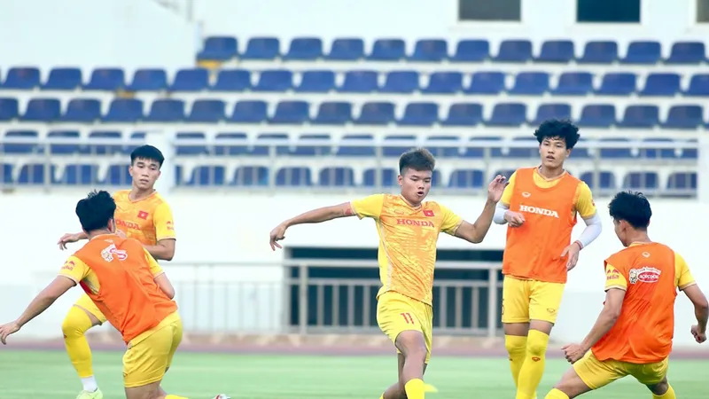 Đội tuyển U22 Việt Nam sẽ loai 9 cầu thủ trước khi lên đường sang Campuchia