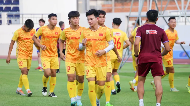 U22 Việt Nam trở về TPHCM vào ngày 25-4 để chuẩn bị sang Campuchia
