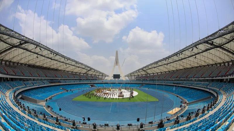Sân vận động Morodok Techo là một trong những điểm tranh tài chính của SEA Games 32. Ảnh: QUỲNH MAI