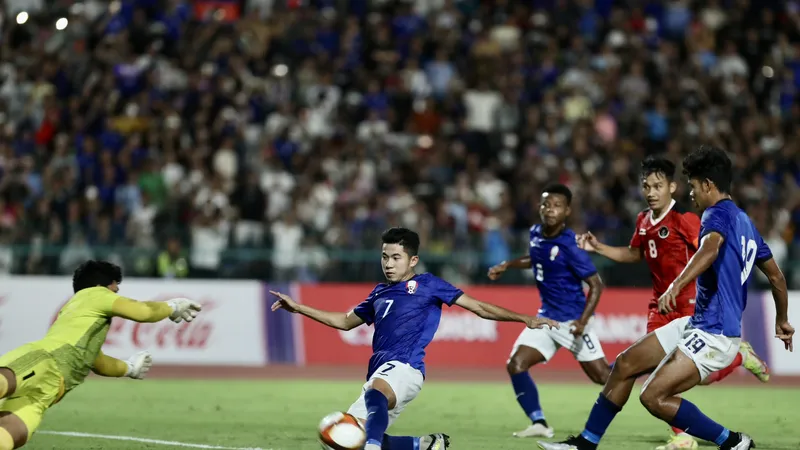U22 Campuchia đã không thể gây bất ngờ trước Indonesia. Ảnh: QUỲNH MAI