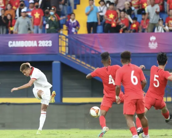 U22 Việt Nam có dịp tái ngộ cùng Singapore ở vòng loại U23 châu Á. Ảnh: DŨNG PHƯƠNG