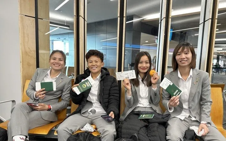 Các tuyển thủ Việt Nam rời Napier để di chuyển đến Auckland