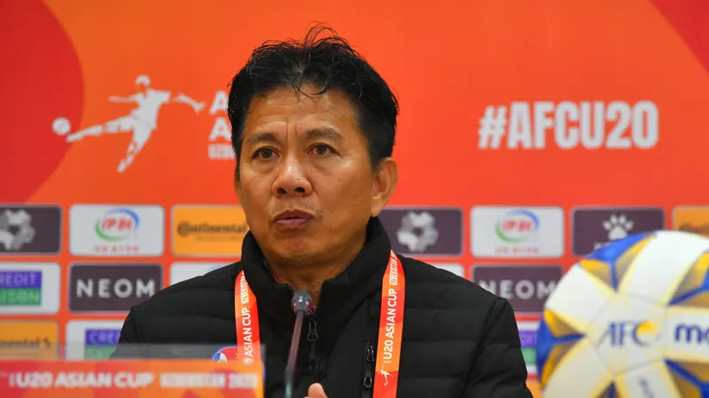 HLV Hoàng Anh Tuấn