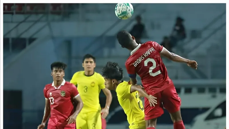 Thắng U23 Indonesia 2-1, Malaysia đặt 1 chân vào bán kết