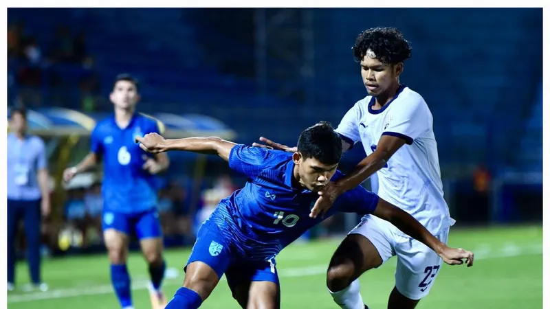 Thắng U23 Campuchia 2-0, Thái Lan khẳng định sức mạnh ở bảng A