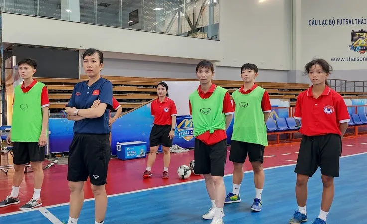Thùy Trang có những chuẩn bị để chuyển sang vai trò cầm sa bàn trong tương lai