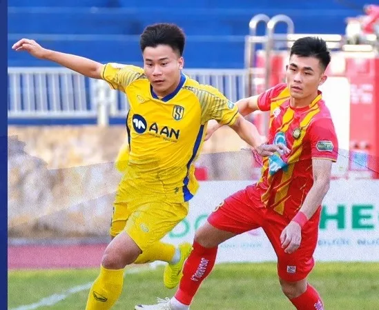 Trận thua đã giữ chân SLNA ở khu vực nguy hiểm. Ảnh: SLNAFC