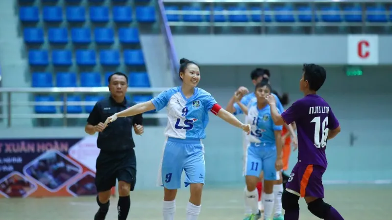Thái Sơn Nam TPHCM tiếp tục giành chiến thắng cách biệt để duy trì ngôi đầu bảng
