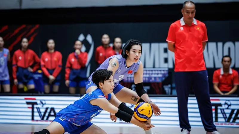 Libero Khánh Đang là vị trí chuyền 1 và phòng thủ chủ lực của đội tuyển Việt Nam ở sân chơi thế giới năm nay. Ảnh: FIVB