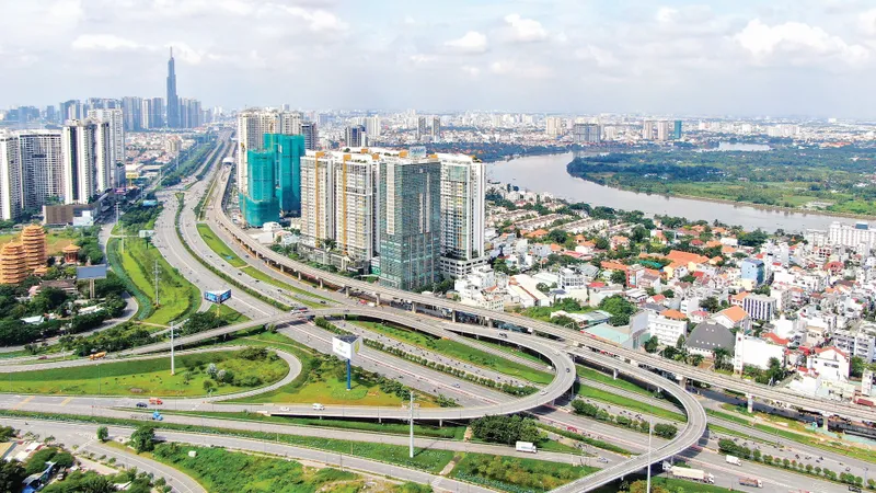 Thôi thúc khát vọng phát triển TPHCM 