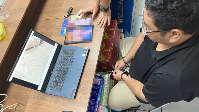 Podcast bản tin trưa 4-6: Thanh niên dùng clip, ảnh nóng tống tiền gái bán dâm ở TPHCM