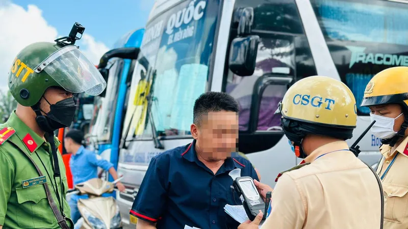 Podcast bản tin trưa 22-9: Tuyệt đối không chấp nhận sự can thiệp vào quá trình xử lý vi phạm về nồng độ cồn