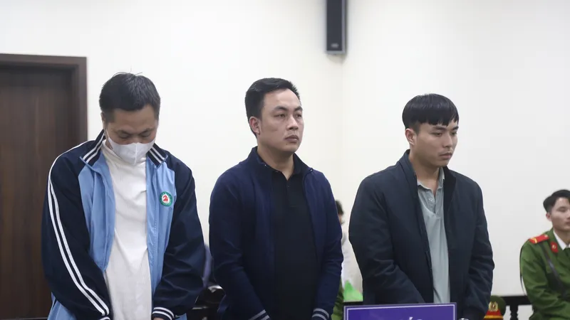 Podcast bản tin tối 19-1: 3 cựu công an bắn dê của dân lãnh từ 7 đến 8 tháng tù; Lừa bán đất của người khác, Chủ tịch hội đồng quản trị Khải Tín Group lãnh án 20 năm tù