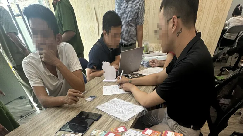 Podcast bản tin tối 3-4: Phá đường dây thu thập, sử dụng thông tin cá nhân mở hàng trăm ngàn tài khoản ngân hàng