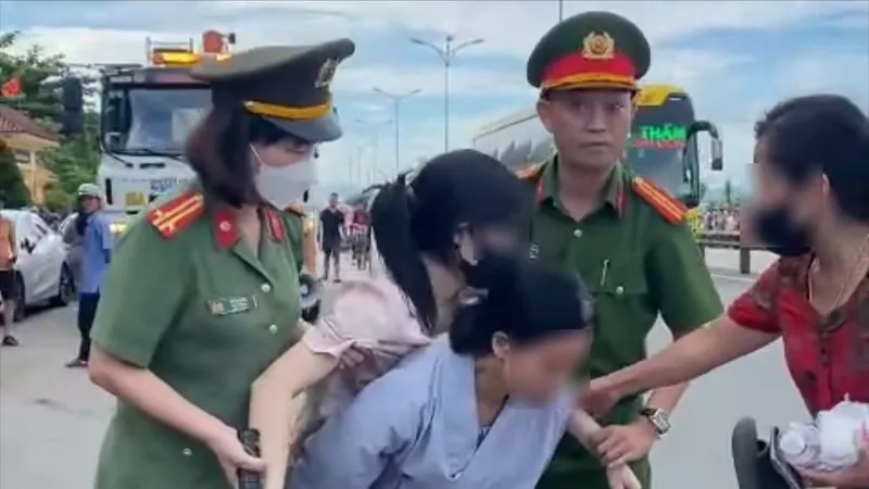 Podcast bản tin tối 2-6: Ít nhất 3 người bị sốc nhiệt khi theo “sư Thích Minh Tuệ”