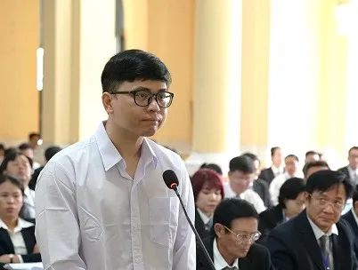Podcast bản tin tối 9-6: Ai là người duyệt lệnh chuyển hàng tỷ USD qua biên giới trong vụ án Vạn Thịnh Phát?