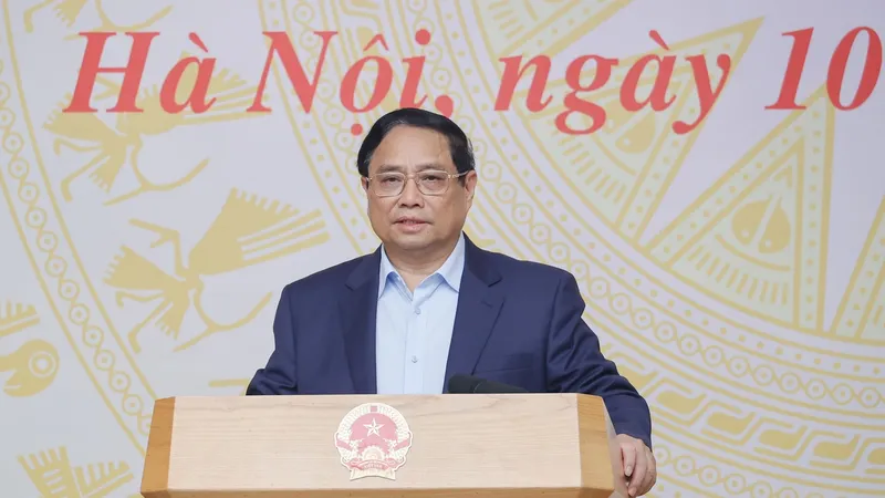 Podcast bản tin tối 10-6: Từ 1-7, VNeID là tài khoản duy nhất khi làm thủ tục hành chính