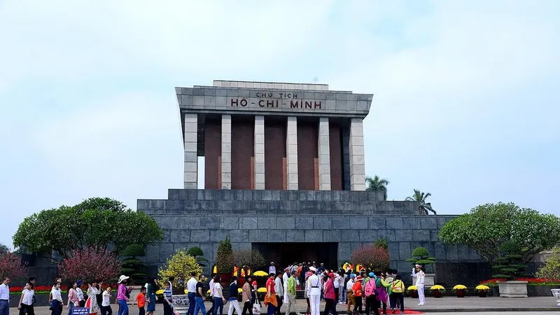 Podcast bản tin tối 12-8: Lăng Chủ tịch Hồ Chí Minh mở cửa trở lại từ ngày 13-8
