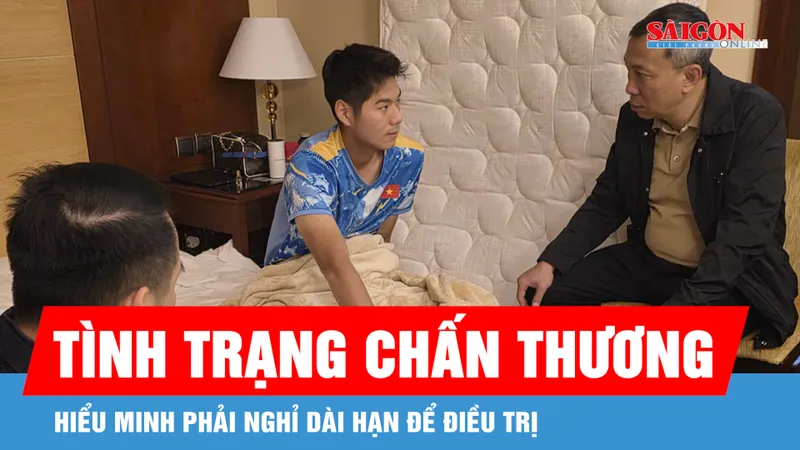 Lãnh đạo VFF đến thăm hậu vệ Hiểu Minh