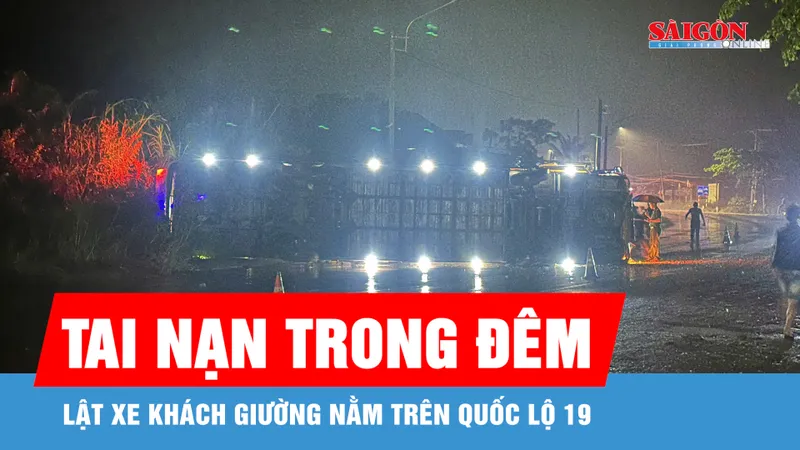 Lật xe khách trên Quốc lộ 19 khiến 2 người nhập viện