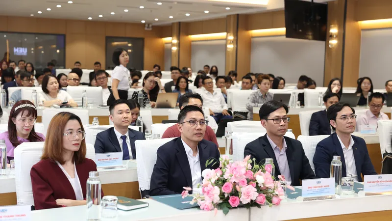 Khách mời tham dự hội thảo 