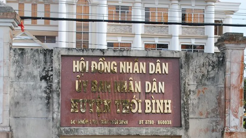 Chủ tịch huyện Thới Bình (Cà Mau) bị phê bình vì để xảy ra sai sót thi tuyển viên chức