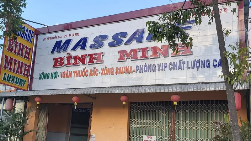 Bất chấp quy định phòng dịch, 2 cơ sở massage vẫn hoạt động và nhân viên bán dâm cho khách
