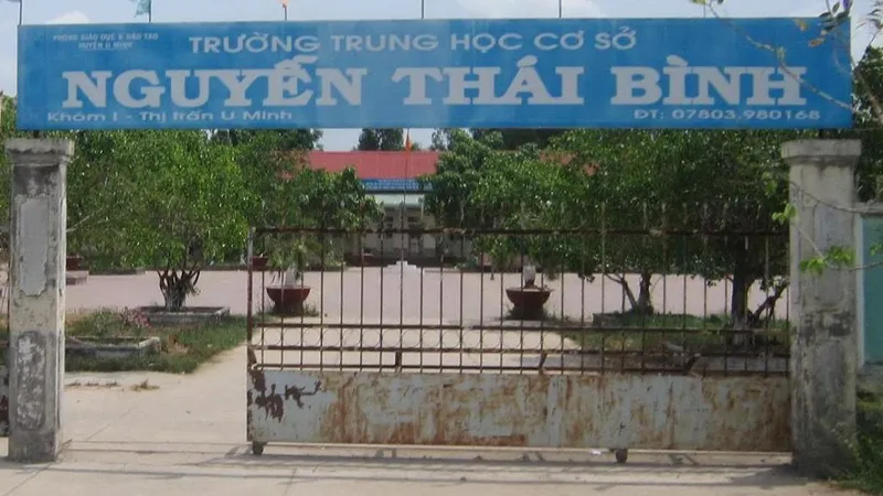 Cà Mau: Học sinh lớp 6 nhảy lầu trong giờ học