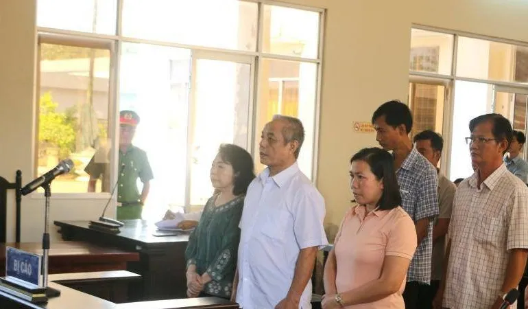 Các bị cáo tại tòa