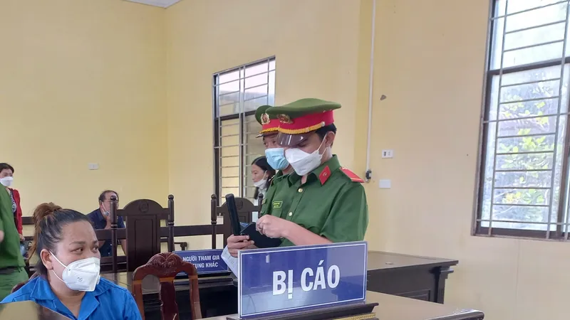 Vụ nghi vòi tiền chạy tại ngoại ở Cà Mau: Phạt 6 tháng tù giam đối với bị cáo Lại Phương Thuý 