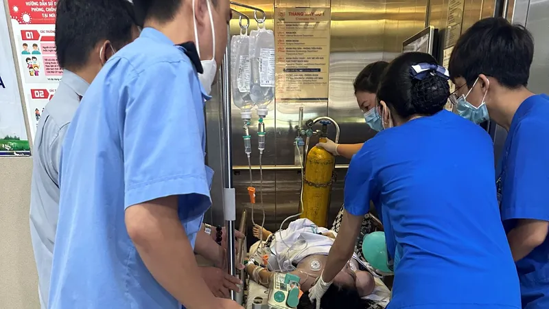 Một phụ nữ tử vong khi tiêm filler nâng ngực ở khách sạn 