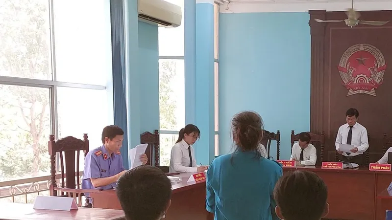 Người phụ nữ 62 tuổi bị tuyên phạt 23 năm tù về hành vi dâm ô trẻ em