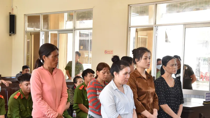Lừa bán phụ nữ sang Trung Quốc, lãnh 30 năm tù 