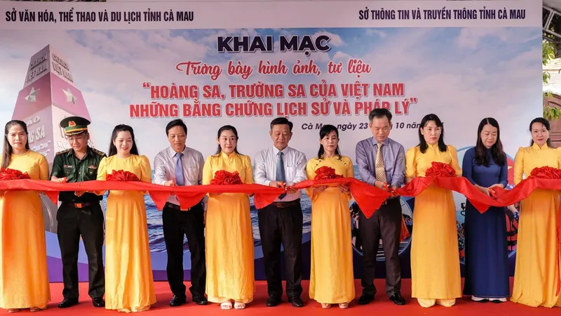 Cà Mau: Trưng bày chuyên đề “Hoàng Sa, Trường Sa của Việt Nam - Những bằng chứng lịch sử và pháp lý”