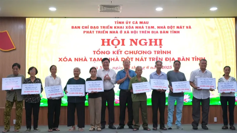 Cà Mau: Sau khi xóa nhà tạm, triển khai hỗ trợ sinh kế cho người nghèo