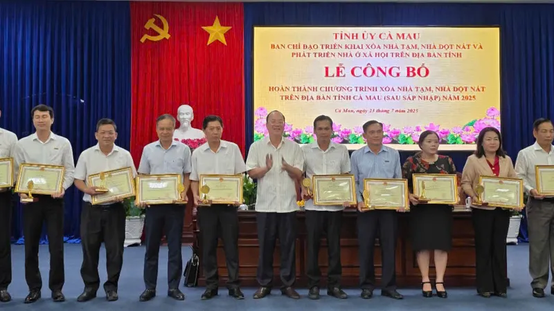 Cà Mau xây mới và sửa chữa gần 9.670 căn nhà cho người dân 
