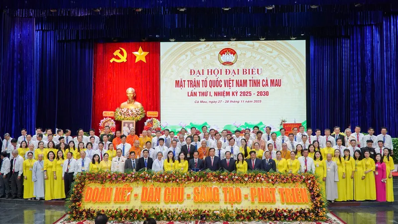 Đồng chí Hồ Thanh Thủy giữ chức Chủ tịch Ủy ban MTTQ Việt Nam tỉnh Cà Mau