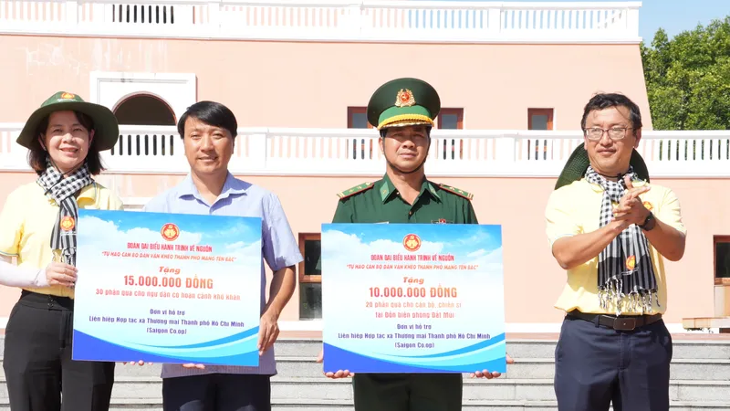 Lan tỏa tinh thần tương thân, tương ái giữa TPHCM và Cà Mau