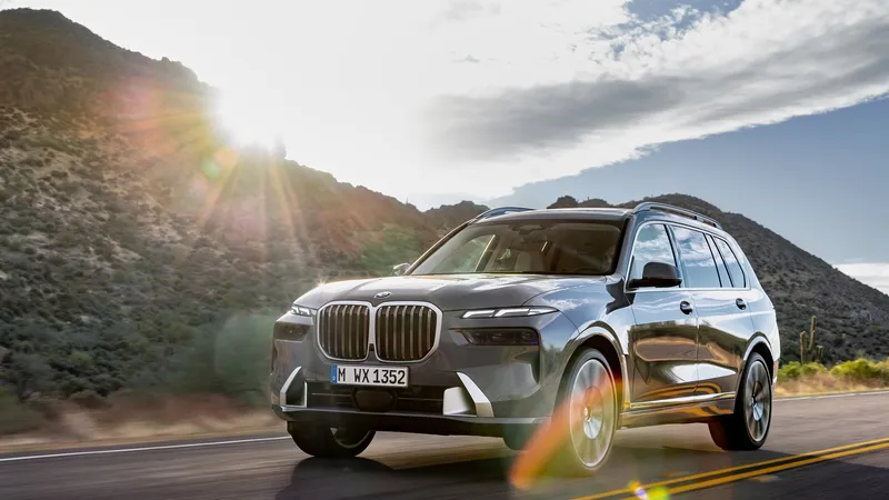 BMW X7 được hưởng chính sách bảo hành 5 năm và không giới hạn km
