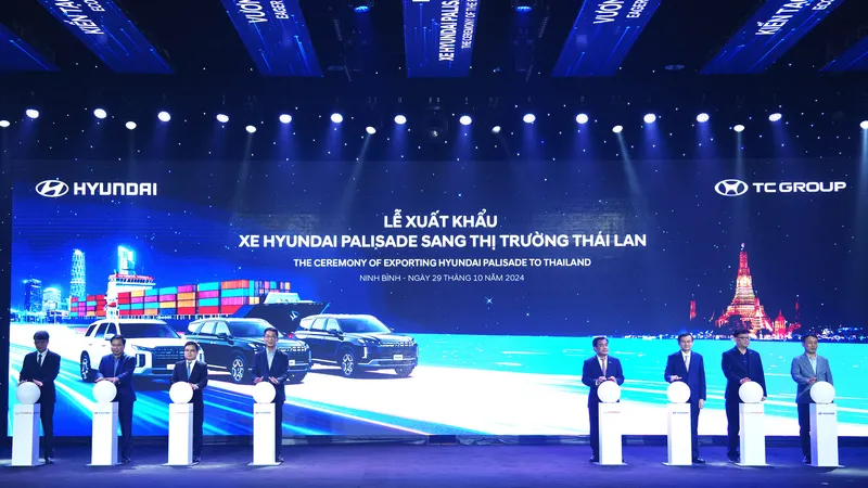 Hyundai Thành Công xuất khẩu xe sang Thái Lan