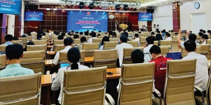 Toàn cảnh Diễn đàn Sử dụng năng lượng tiết kiệm, hiệu quả
