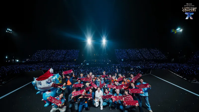 30 Anh trai “Say Hi” cùng MC Trấn Thành và hàng ngàn khán giả tại concert TPHCM